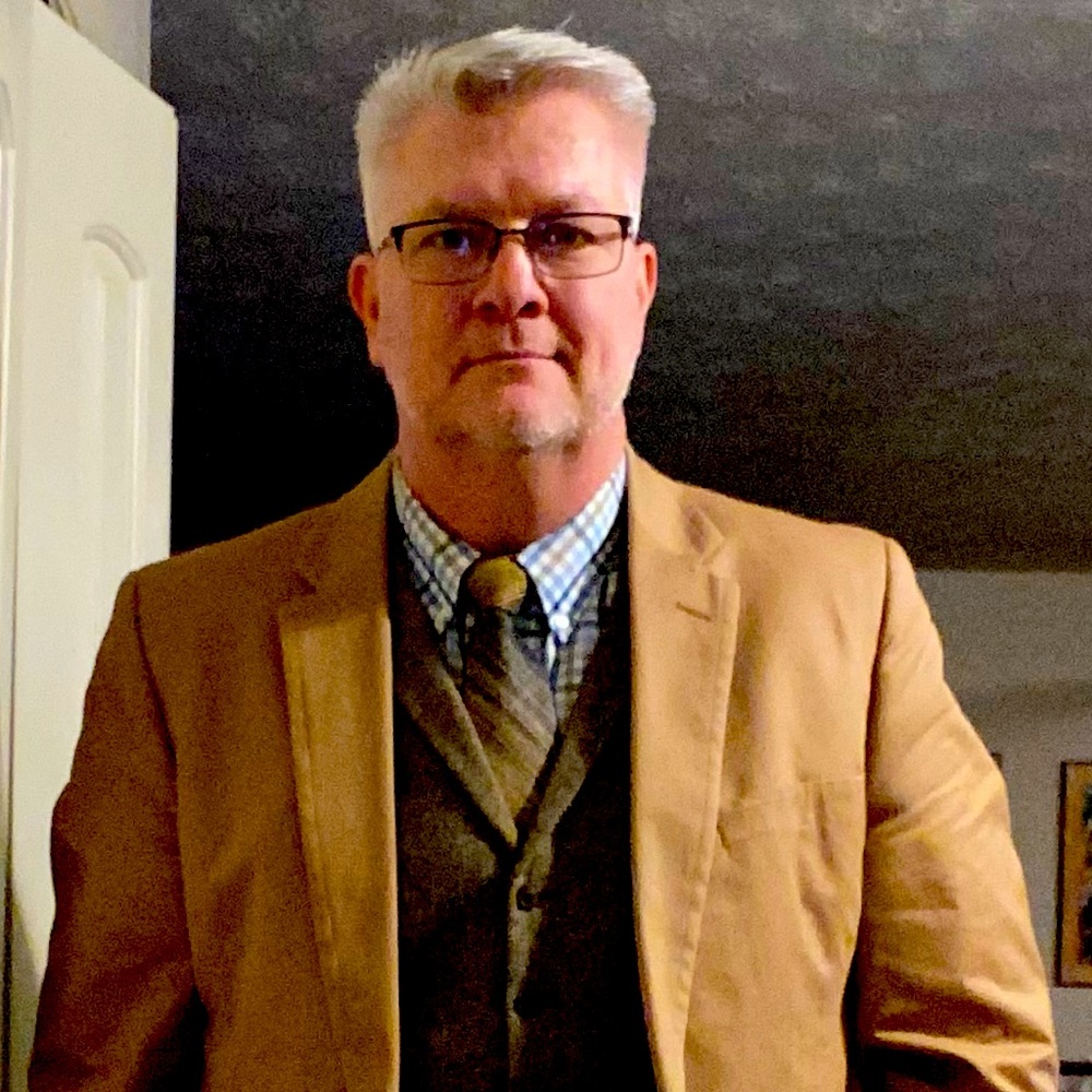 Meet your Posher, Troy